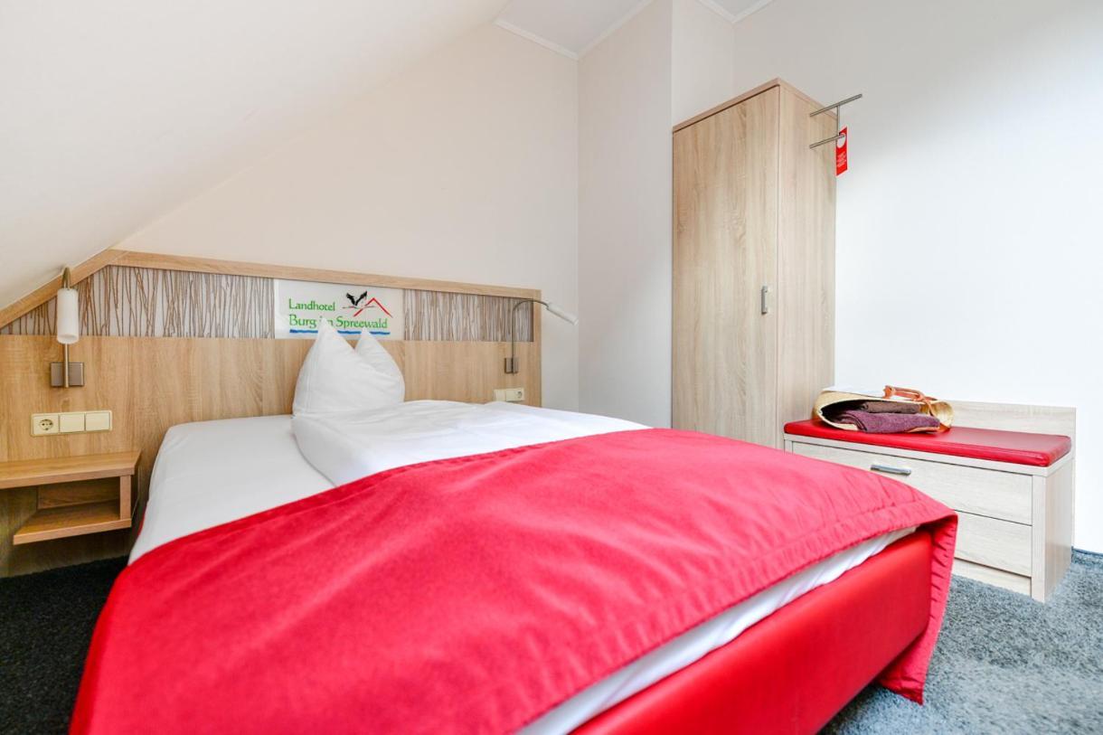 Single Room,1023860977:JPEG