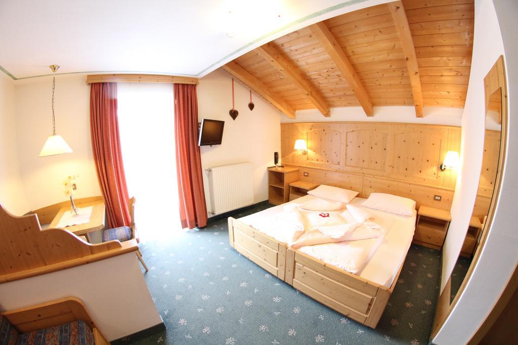 Double or Twin Room Mountain View,106885434:JPEG