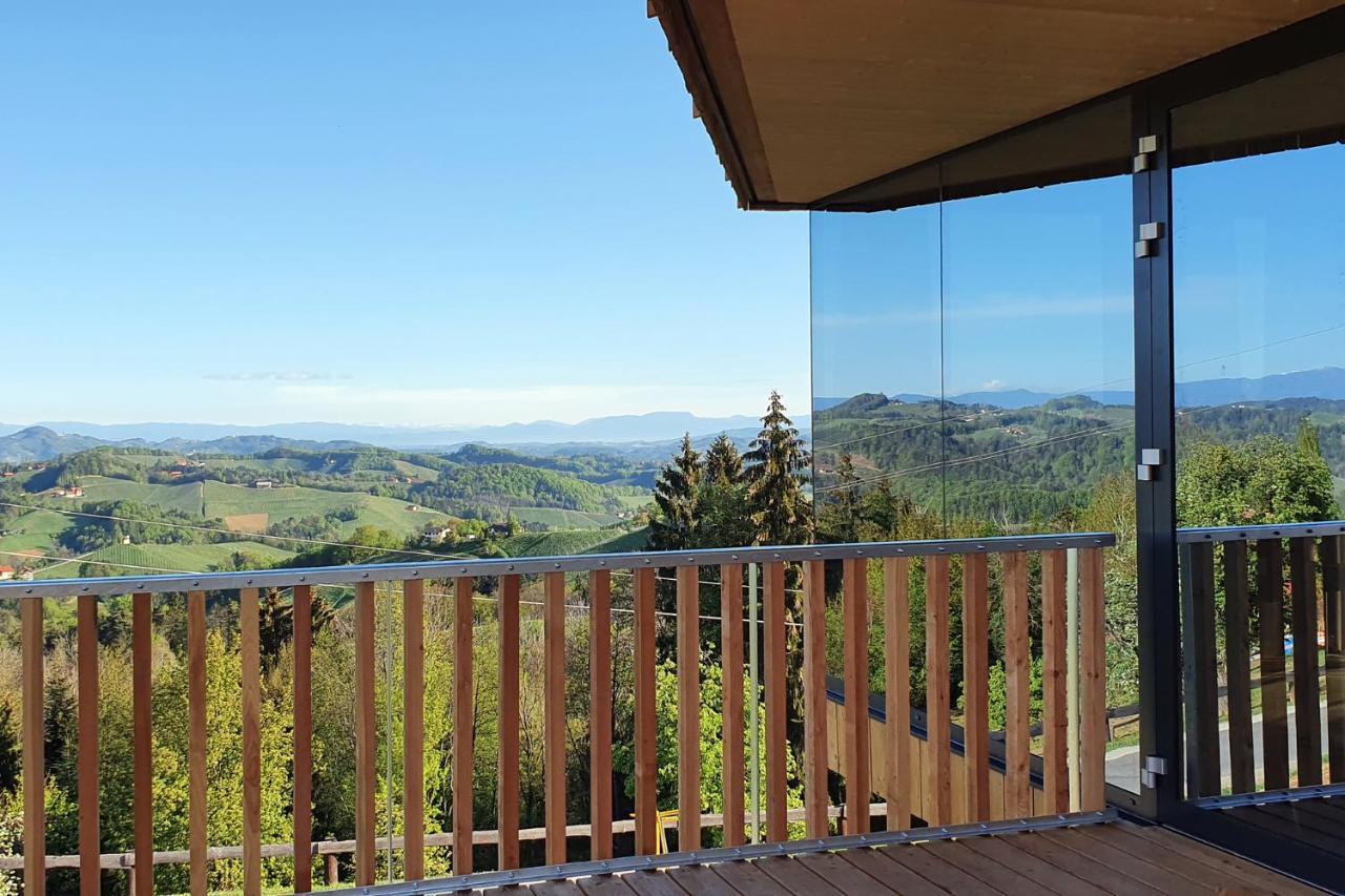 Superior Chalet mit 2 Terrassen und 360-Grad-Blick auf die Weinberge