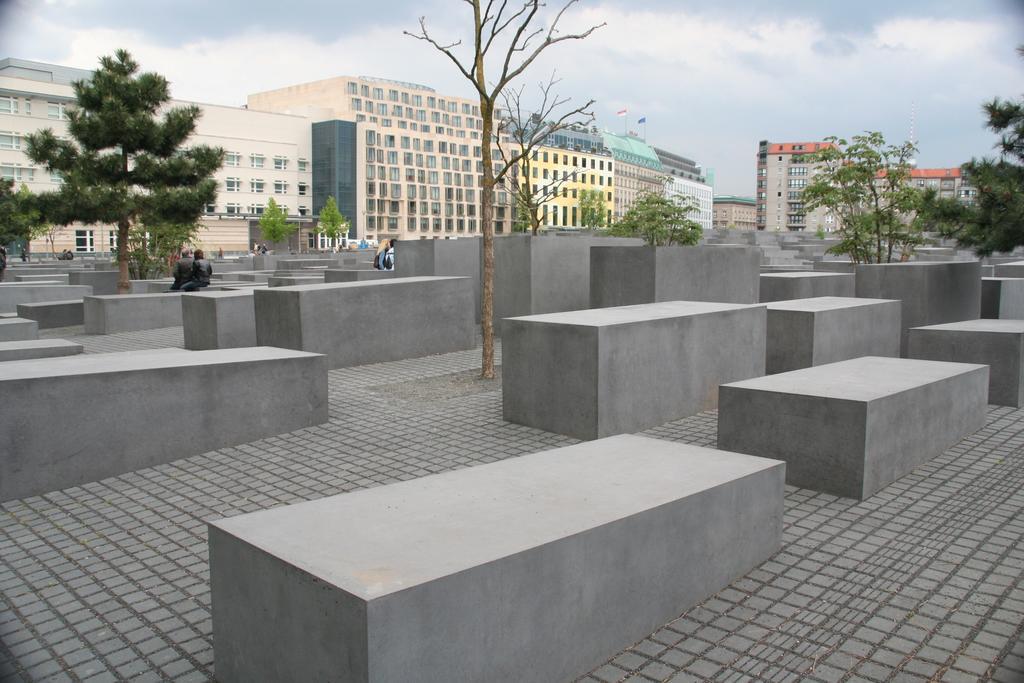 Dreibettzimmer mit Gartenblick