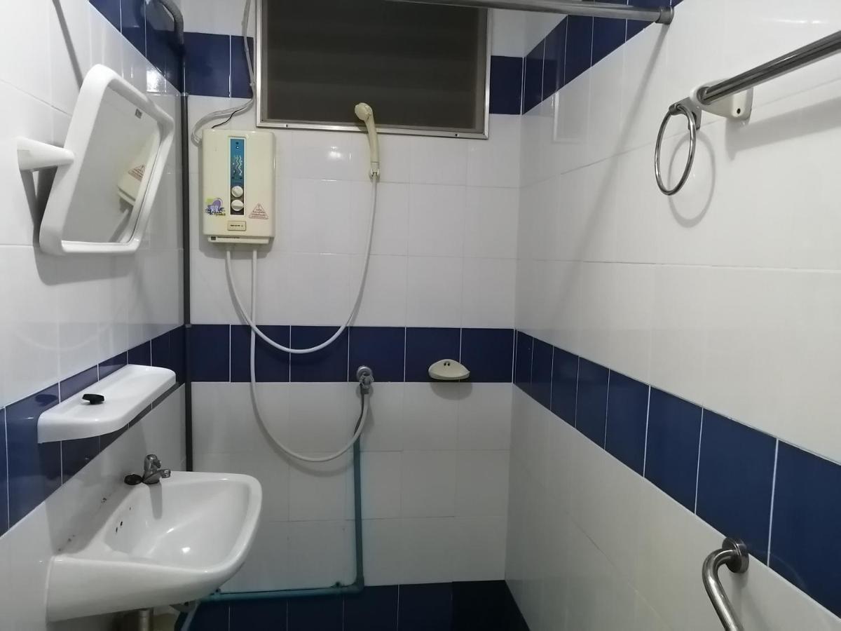 Kleines Doppel-/Zweibettzimmer
