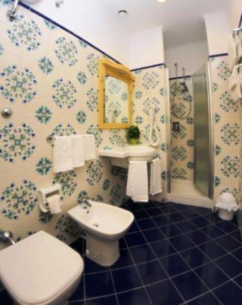 Triple Room,1209402928:JPEG