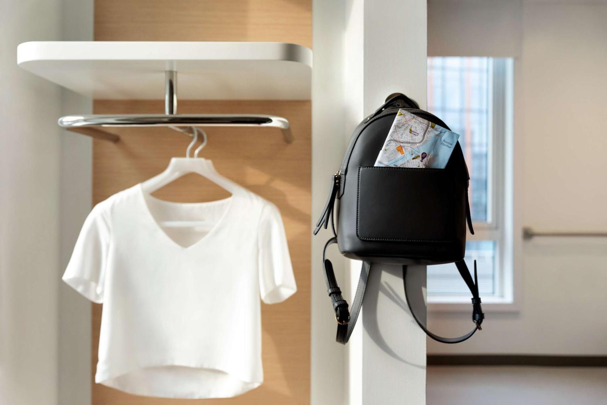 Premium Zimmer mit Queensize-Bett – barrierefrei