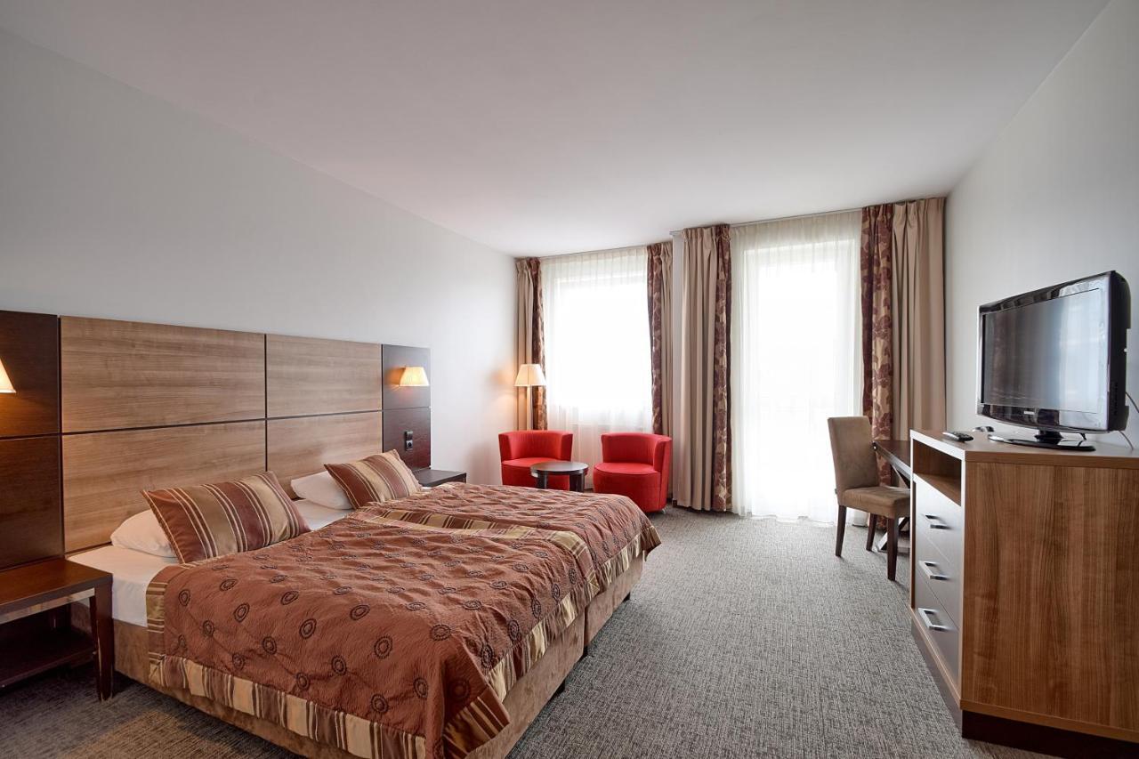 Standard Apartment mit Balkon