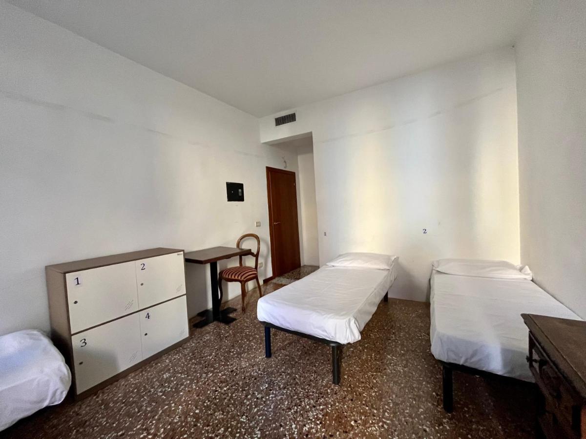 Bett im 4-Bett-Schlafsaal
