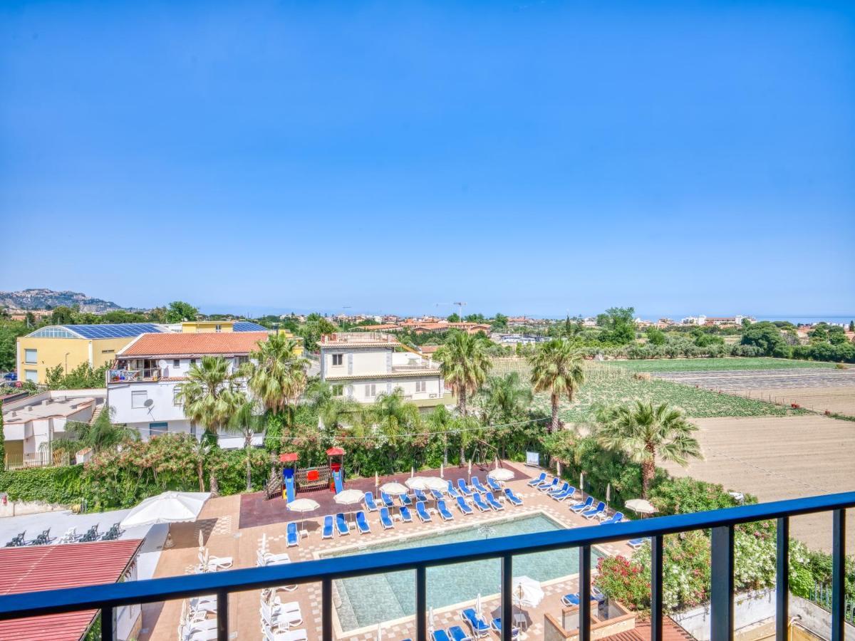 Deluxe Double or Twin Room Balcony