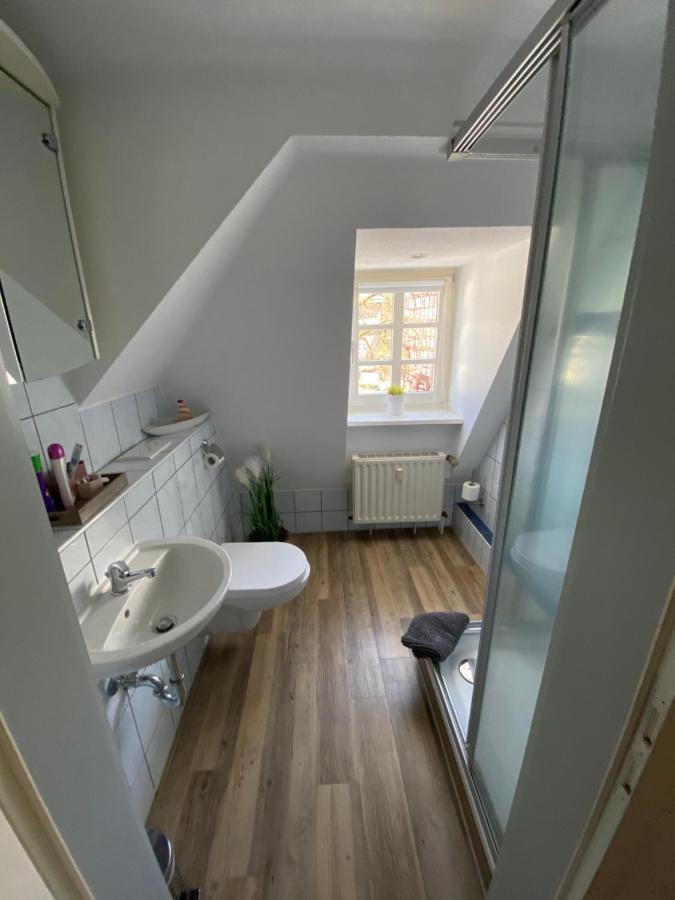 Doppel-/Zweibettzimmer mit eigenem Bad