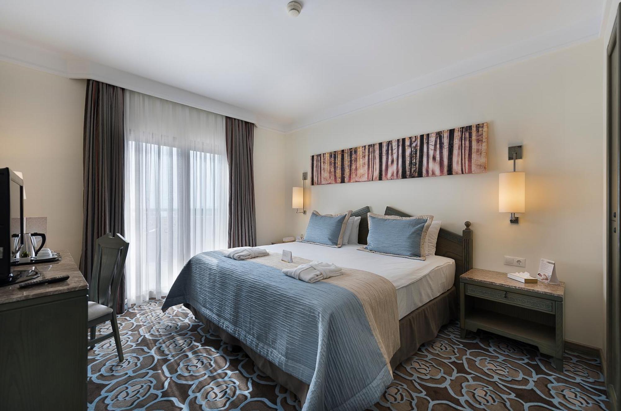 Junior Suite mit Meerblick im Hauptgebäude (2 Erwachsene + 2 Kinder)