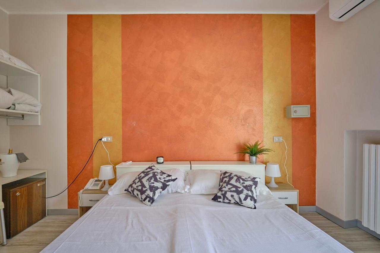 Standard Triple Room,1299045454:JPEG
