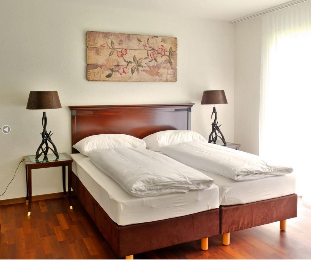 Three-Bedroom Apartment (no Access to Pool during off season),1327114406:JPEG