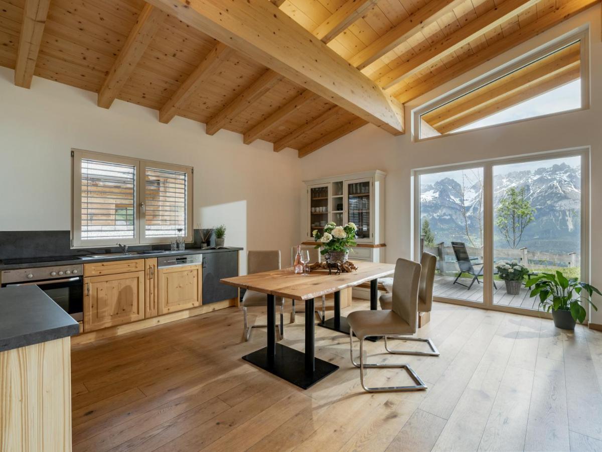 Apartment mit Terrasse