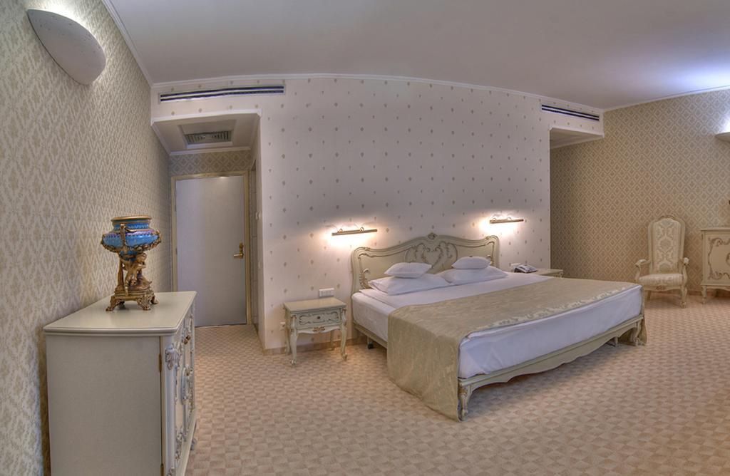 Presidential Suite,690374955:JPEG
