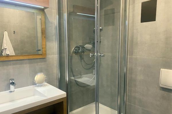Single Room,1424325378:JPEG
