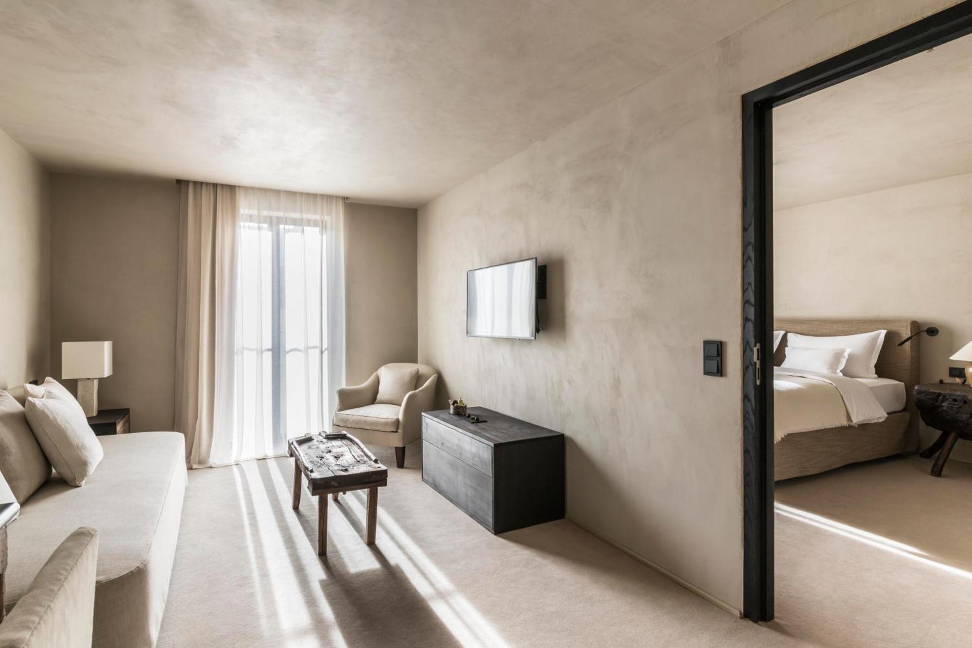 Deluxe Junior Suite