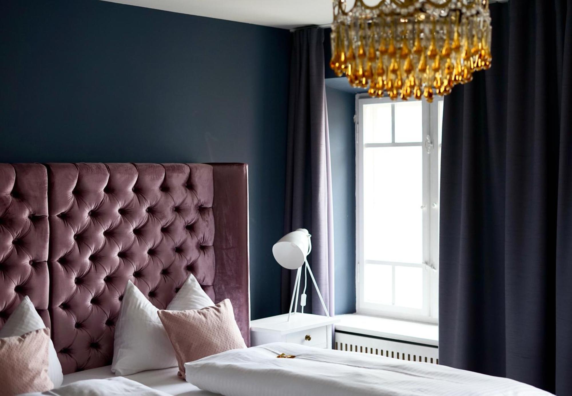 Two-Bedroom Suite,1533748699:JPEG