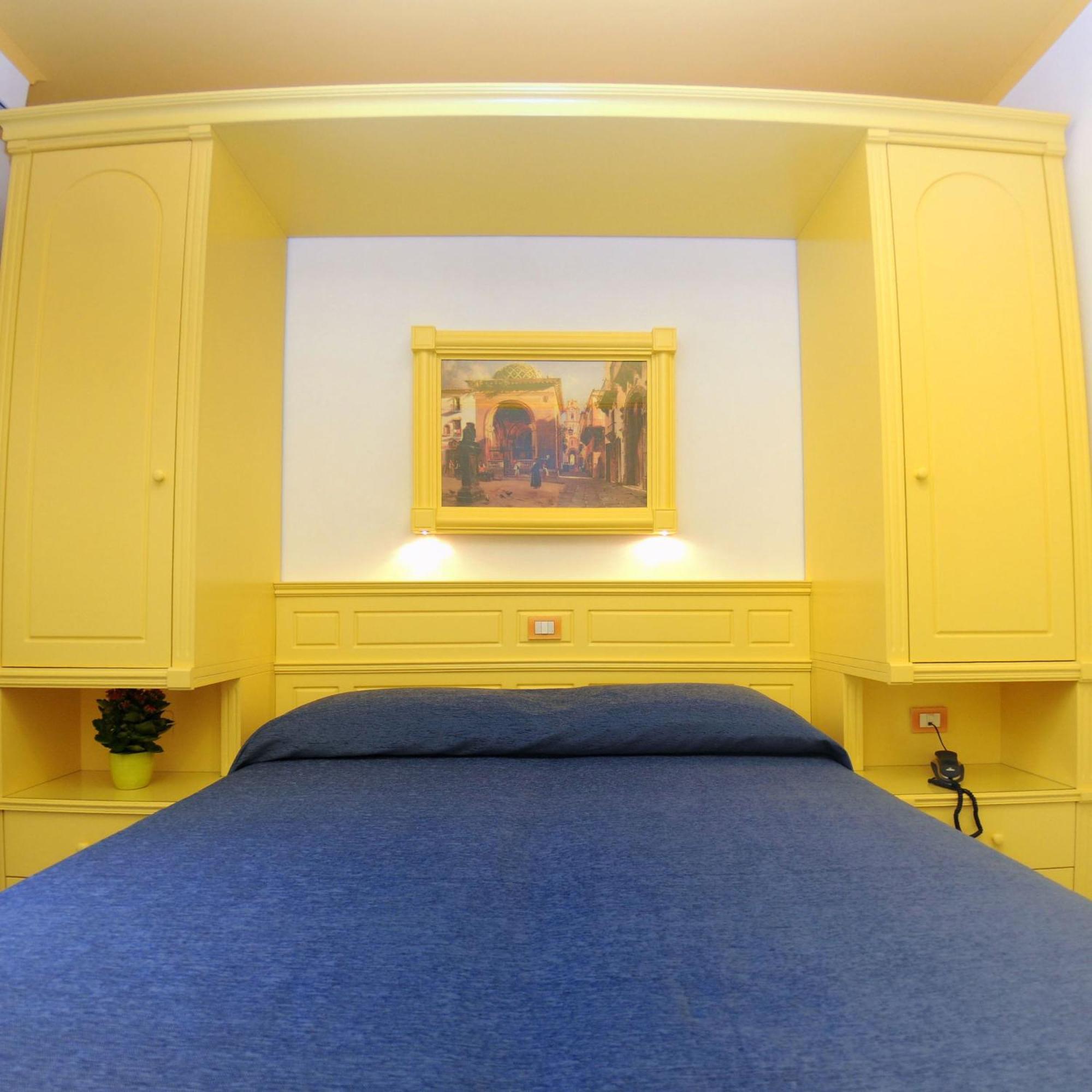 Double or Twin Room,11449324:JPEG