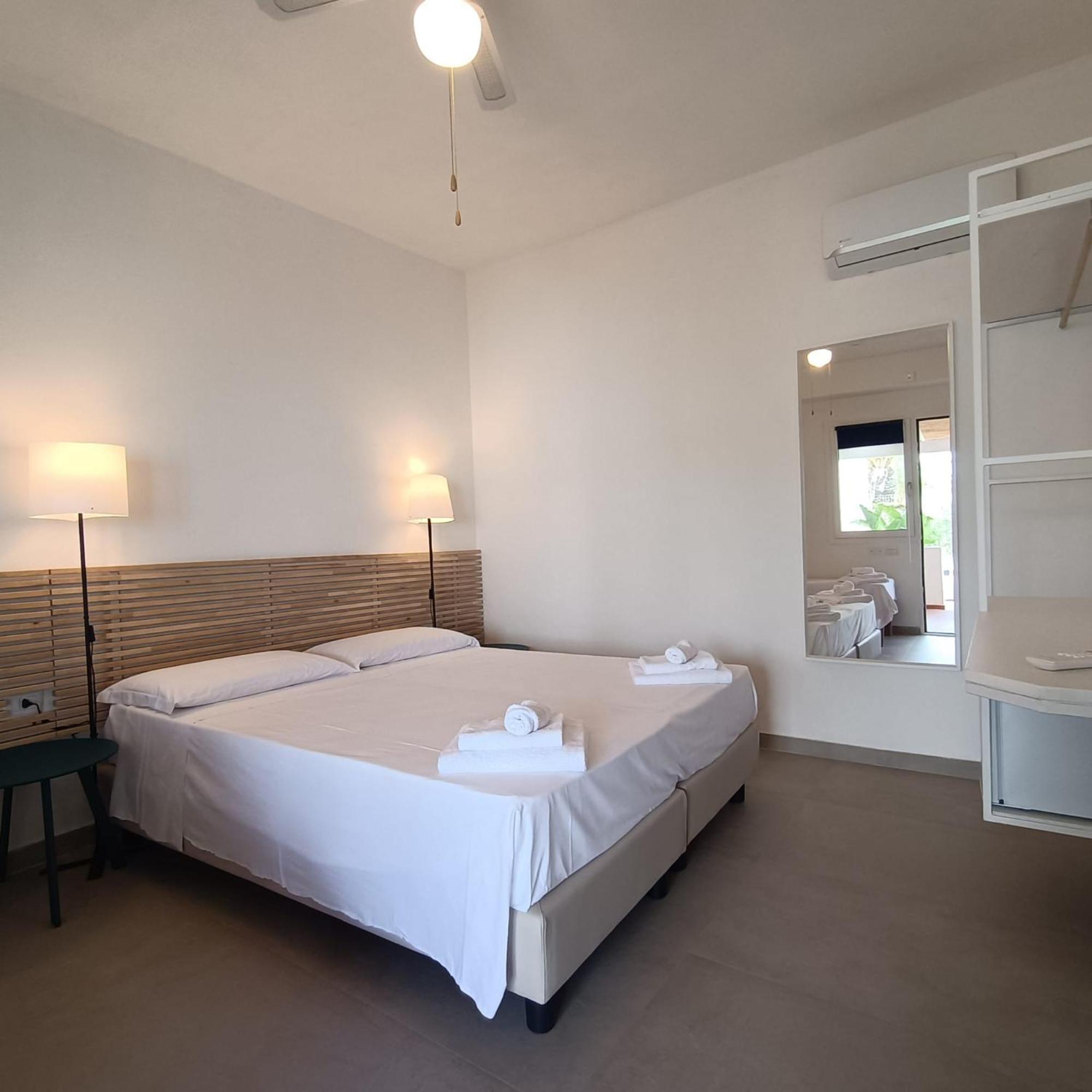 Standard Triple Room Sea View