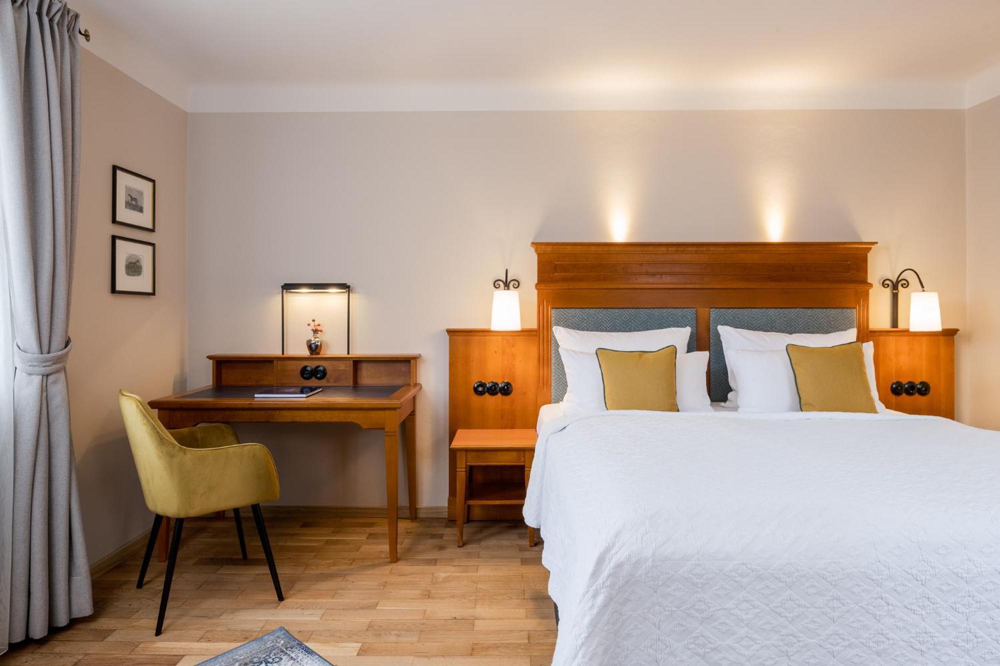 Standard Double Room,1413471317:JPEG