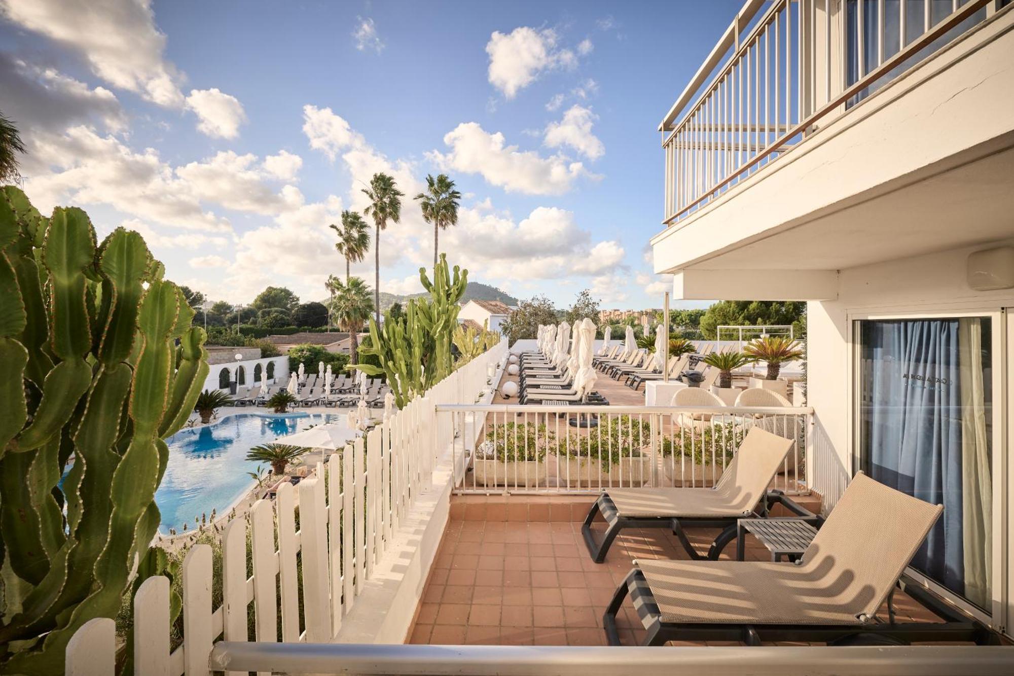Double Room Terrace Pool View,1589554759:JPEG