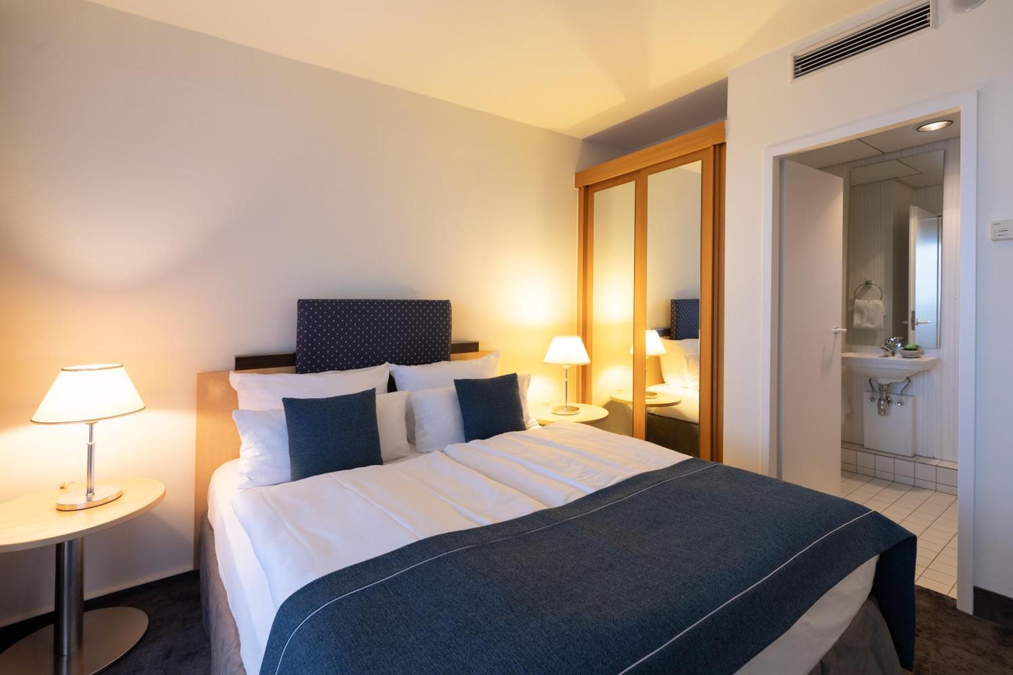One-Bedroom Queen Suite,1651166234:JPEG