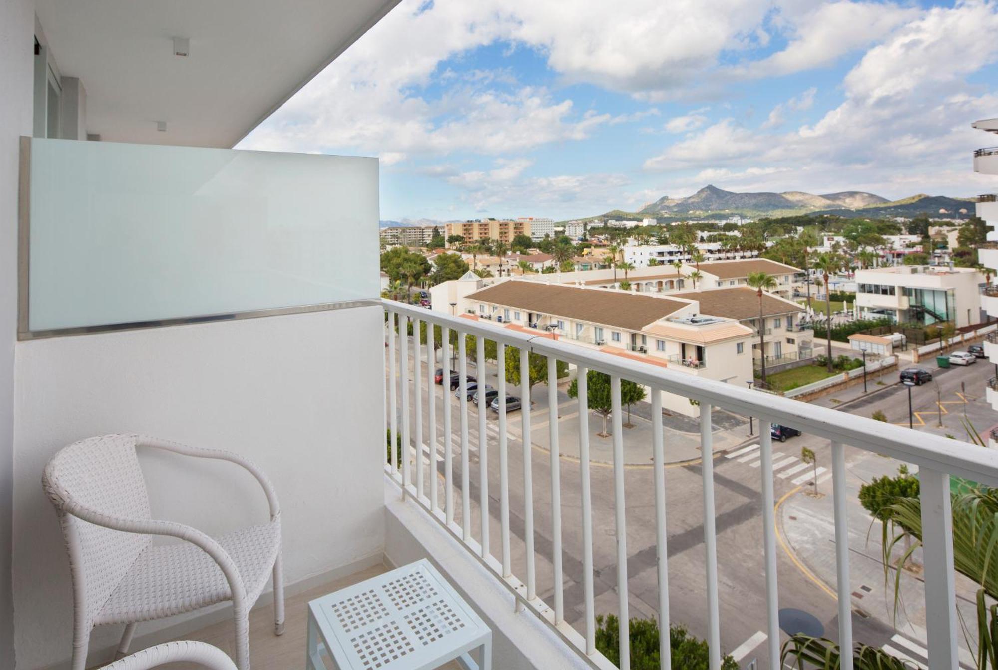 Doppelzimmer mit Balkon