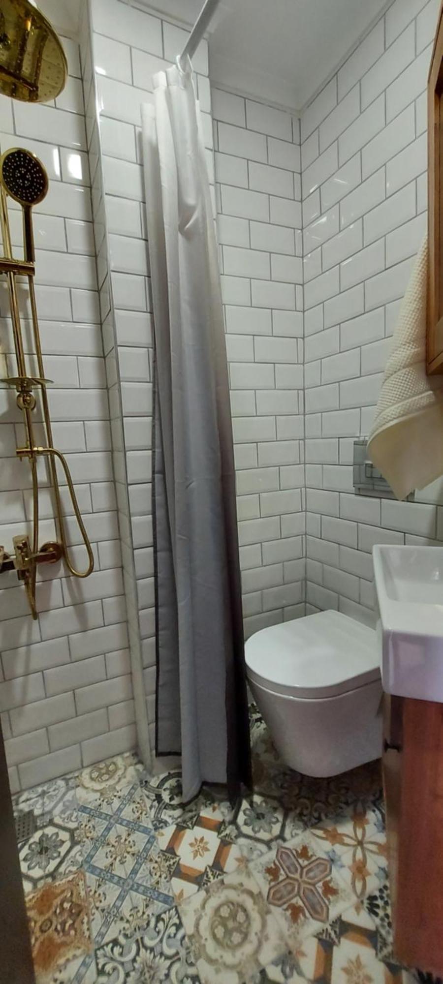 Double Room Private Bathroom,1622997247:JPEG