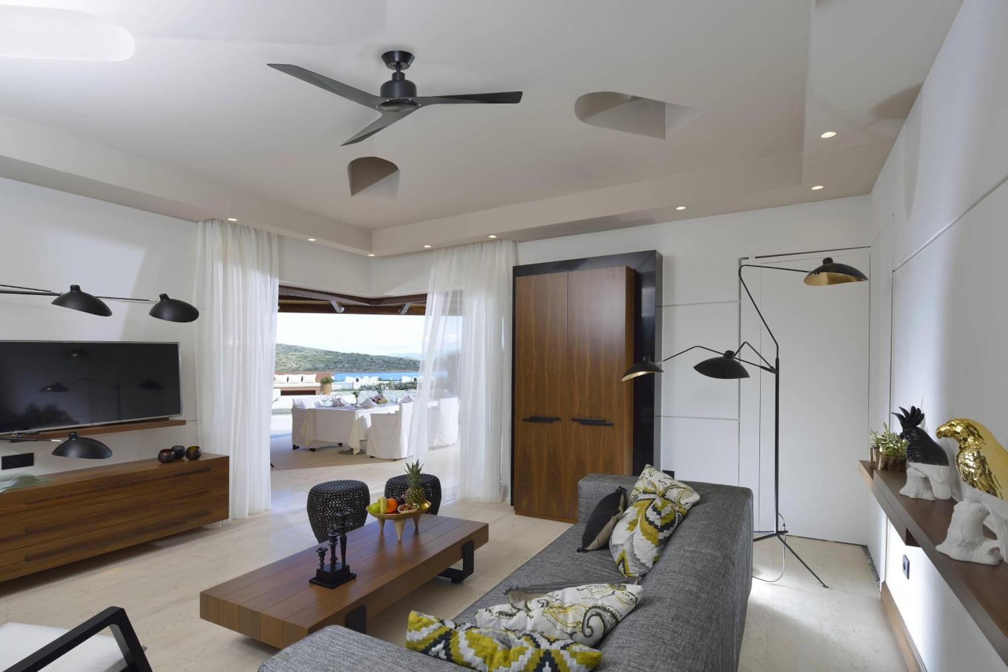 Luxuriöse Residenz-Suite mit 4 Schlafzimmern, Meerblick und eigenem Pool
