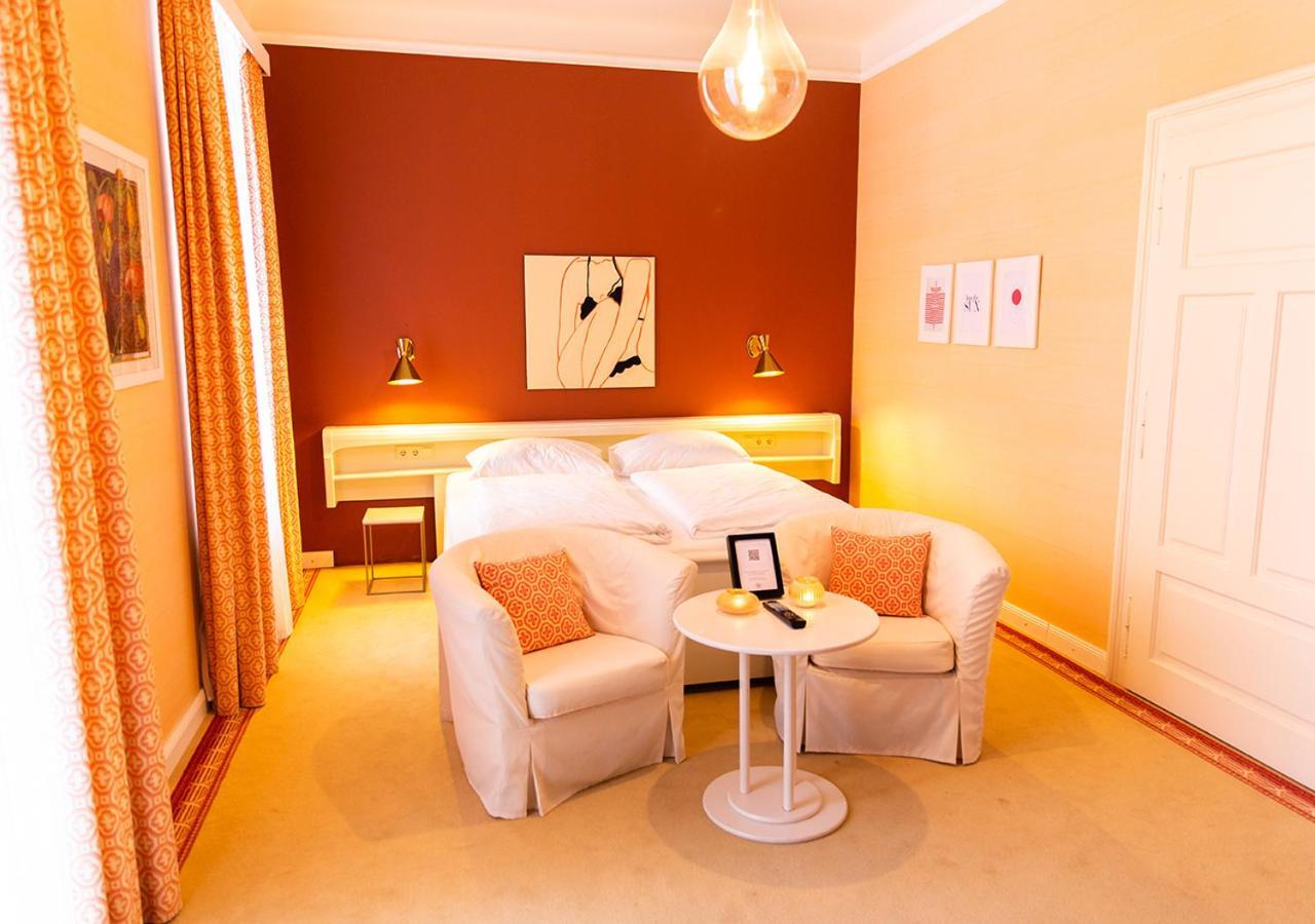 Doppelzimmer mit Balkon