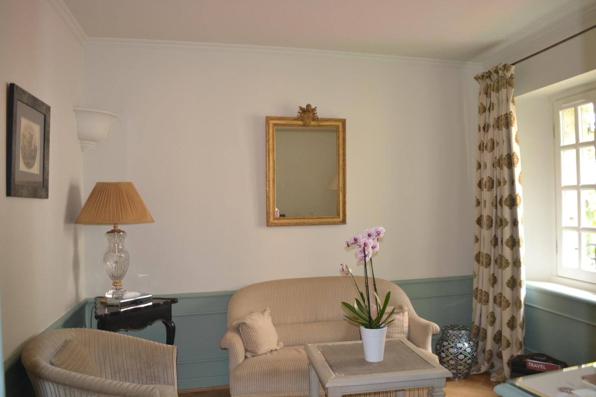 Deluxe Room,1666638175:JPEG