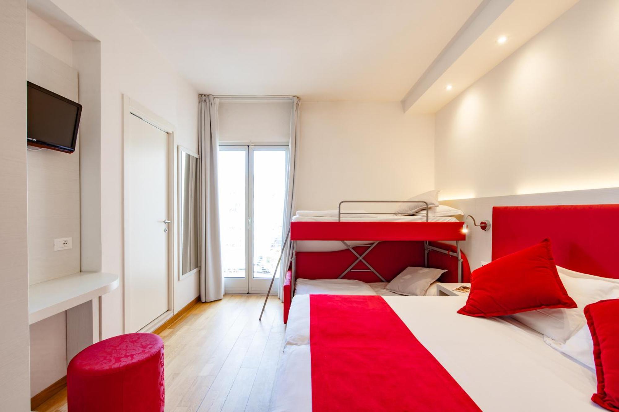Classic Quadruple Room,1683824583:JPEG