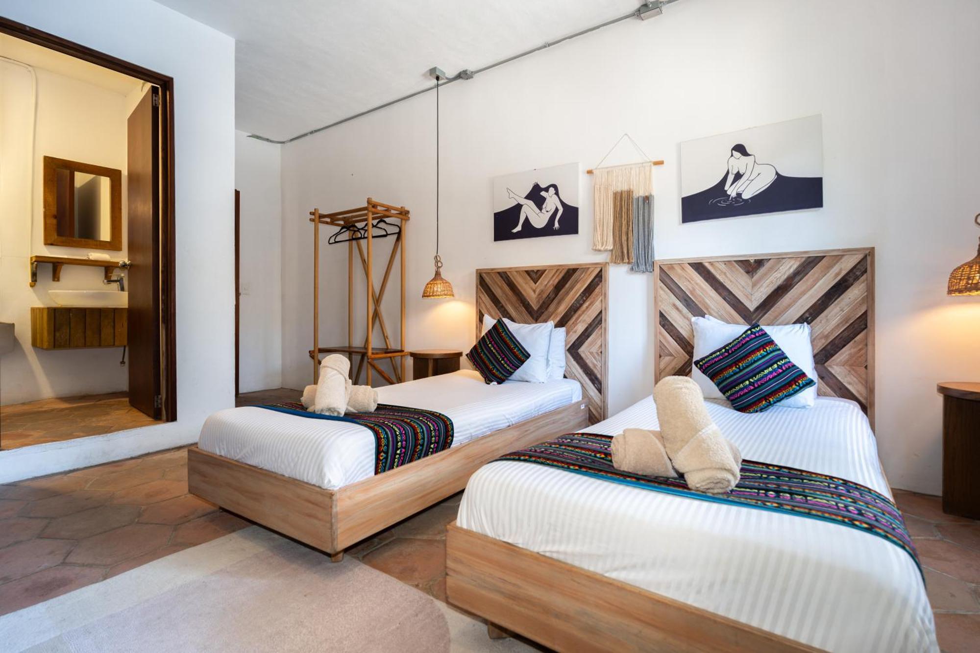 Standard Room (Quad), Private Bathroom