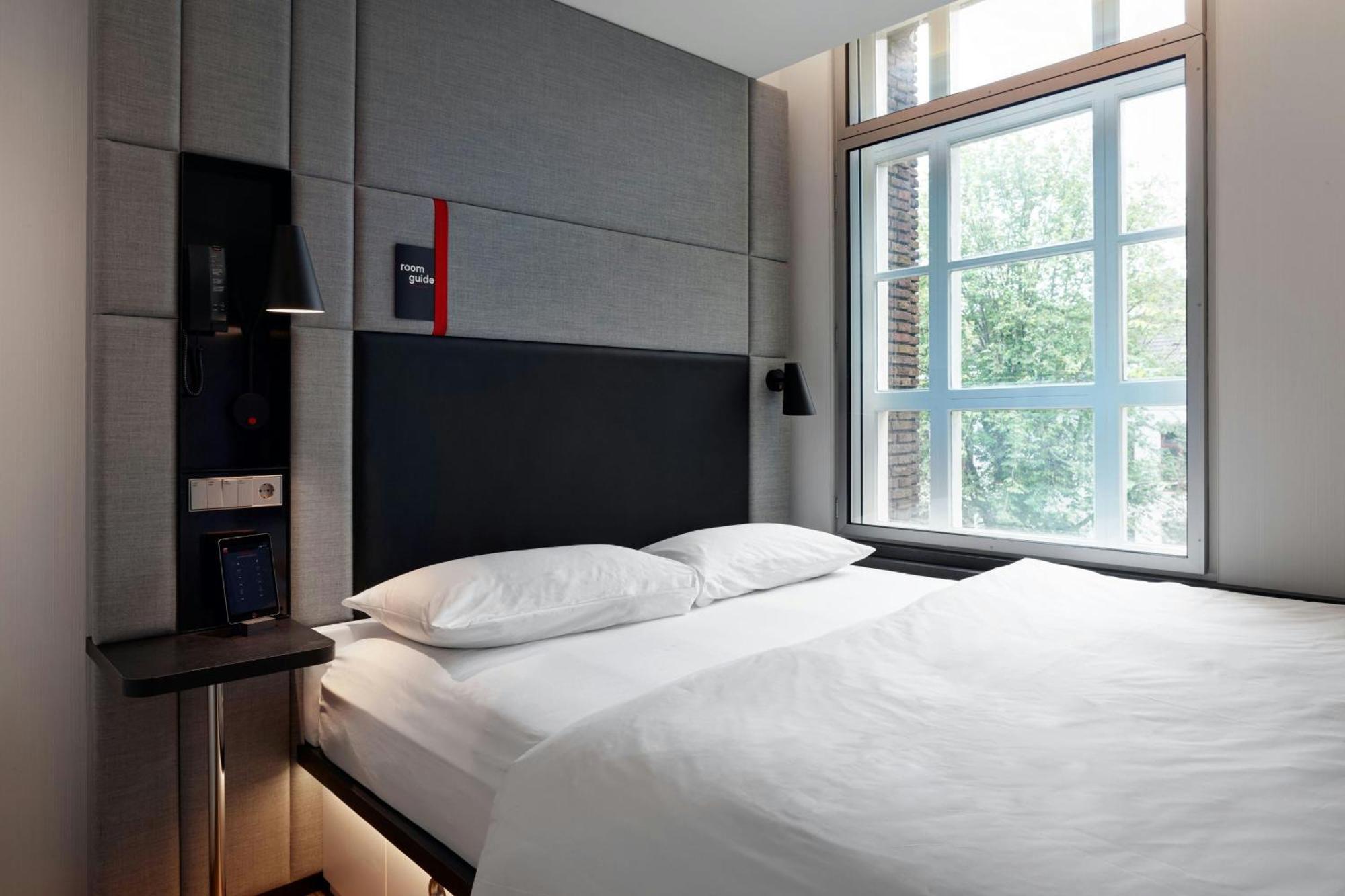 King Room Accessible,1739441880:JPEG