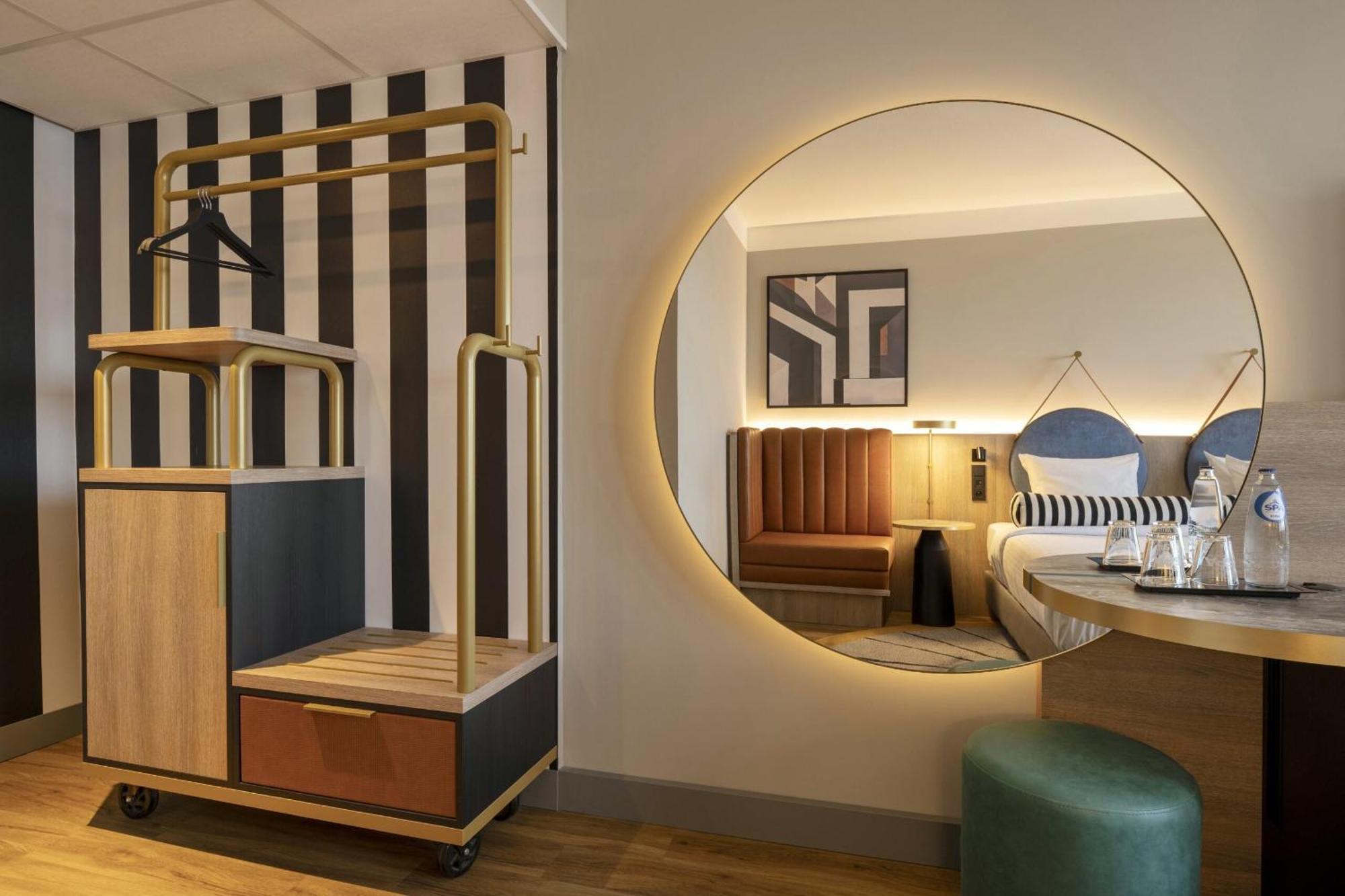Comfort Zimmer mit Kingsize-Bett