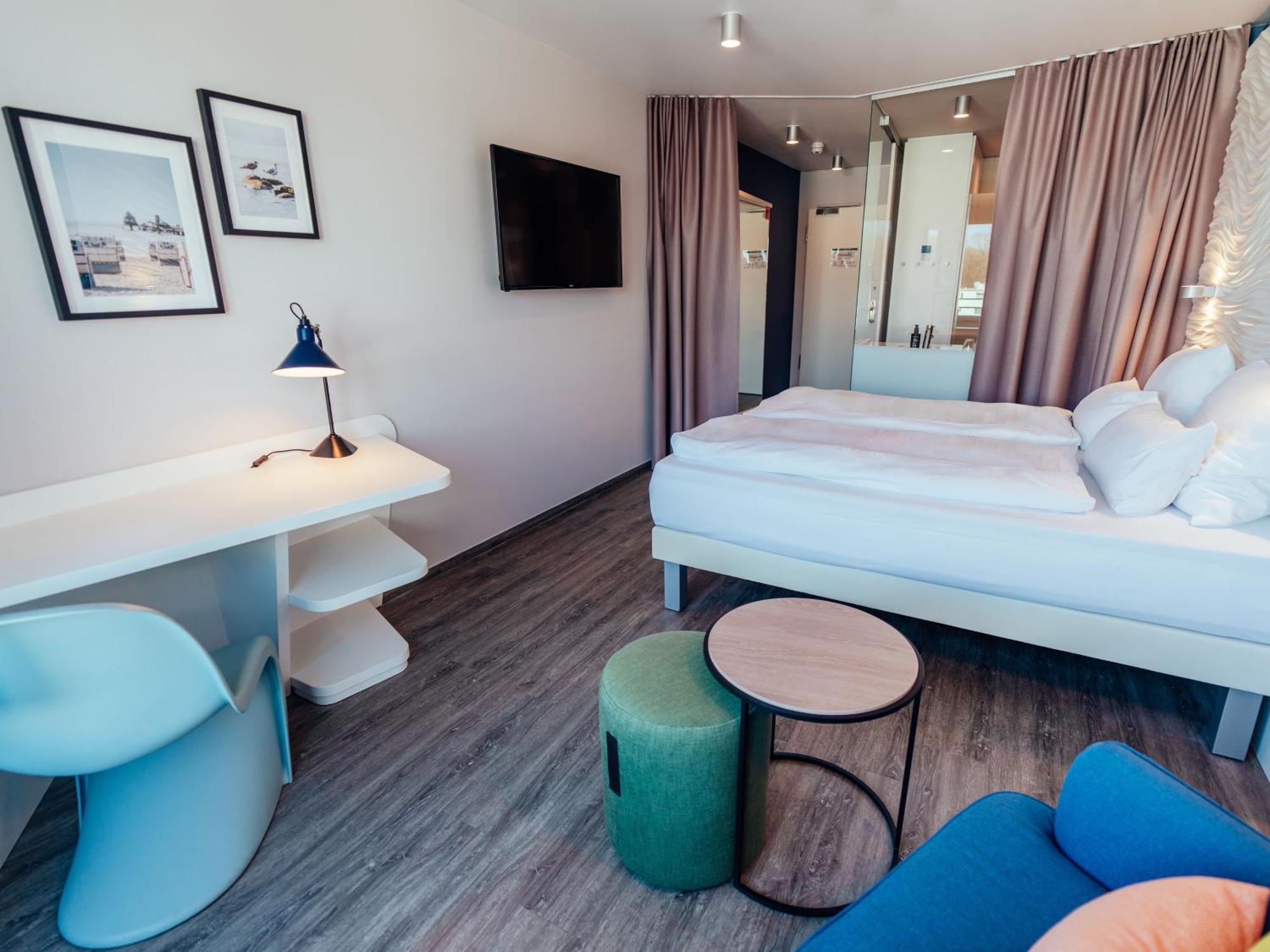 Double Room,1765766792:JPEG