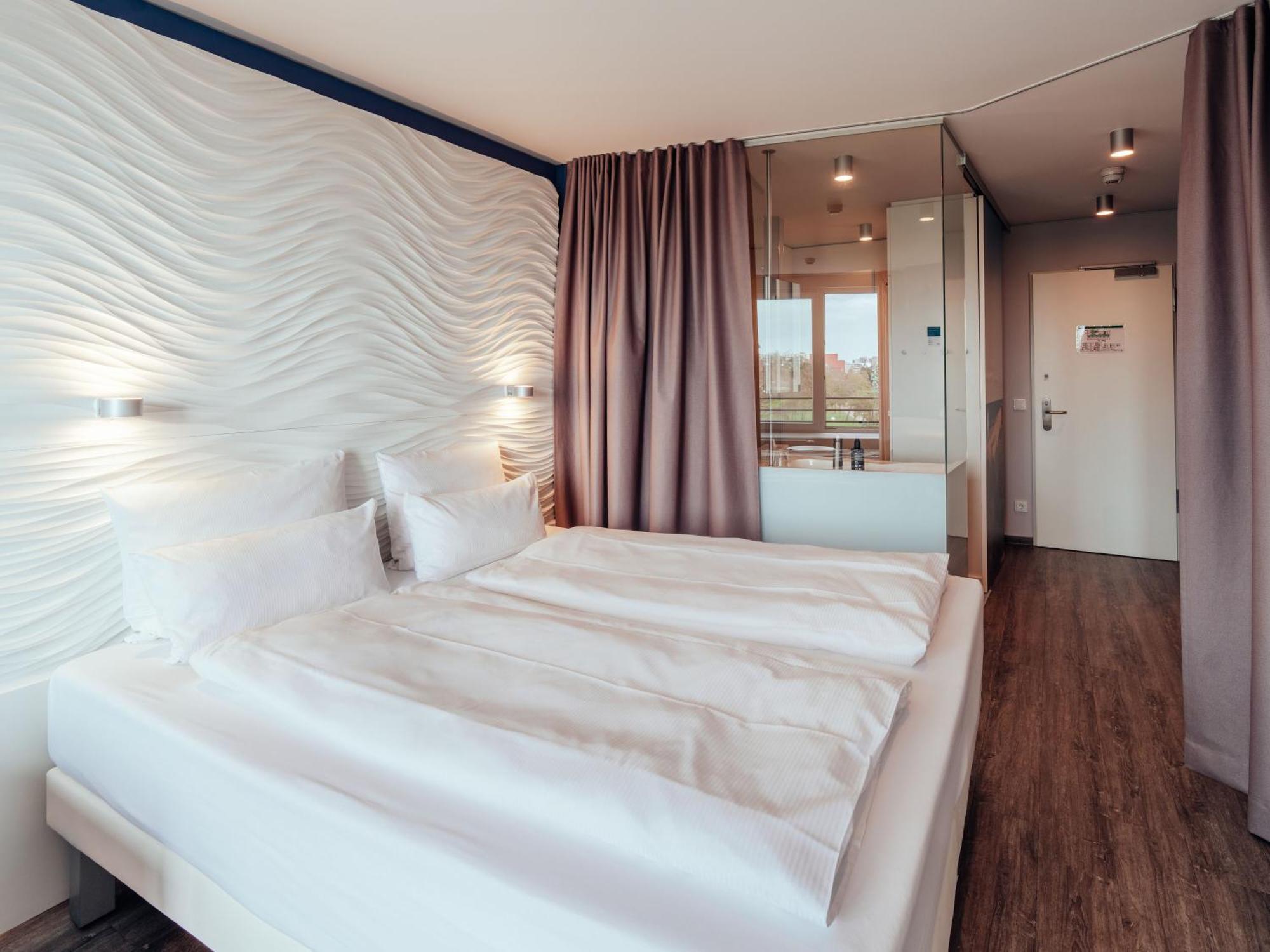 Doppelzimmer seitlicher Meerblick,1765766797:JPEG