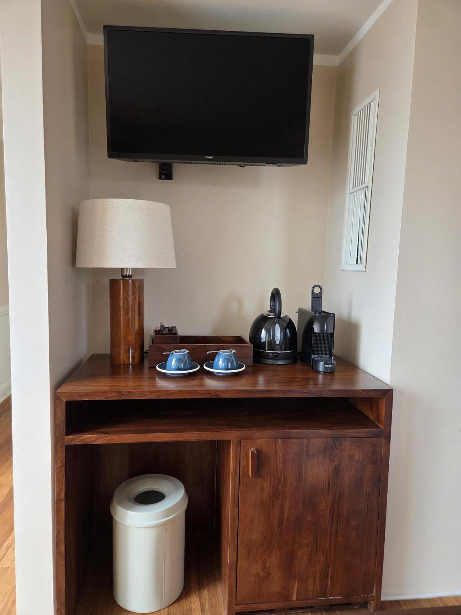 Suite mit Kingsize-Bett und Balkon