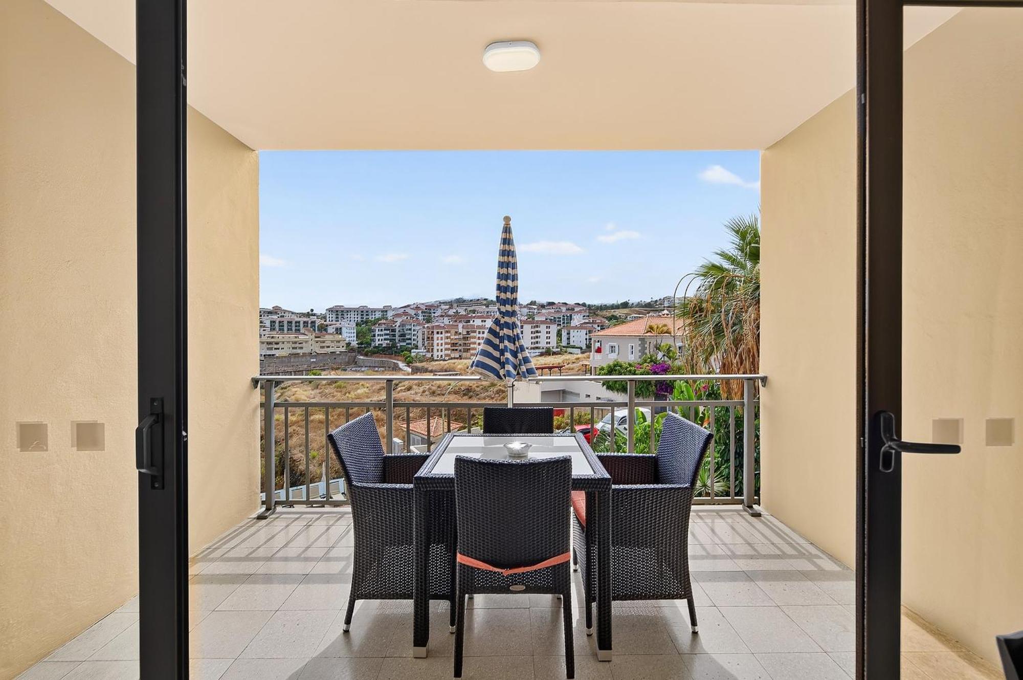 Studio Balcony