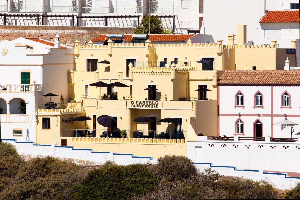 Deluxe Suite mit Terrasse und Meerblick