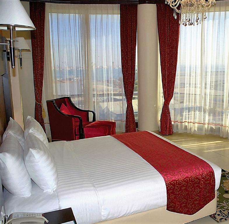 Royal Suite,323582713:JPEG