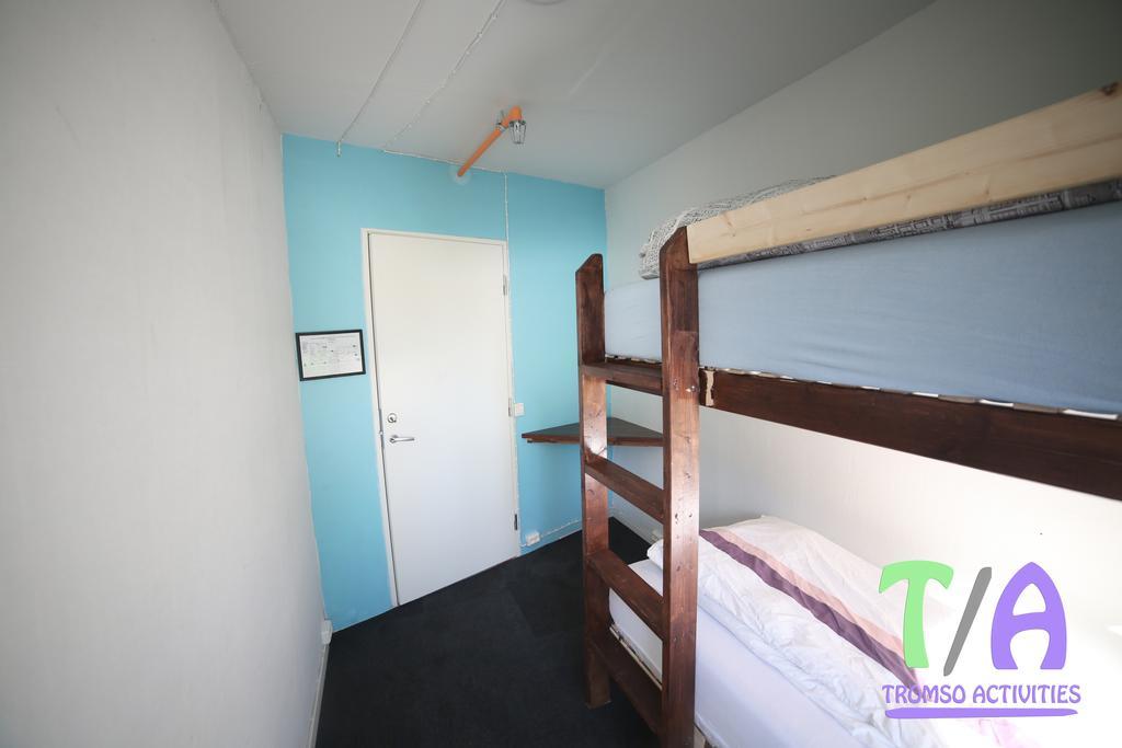 Zweibettzimmer mit Gemeinschaftsbad