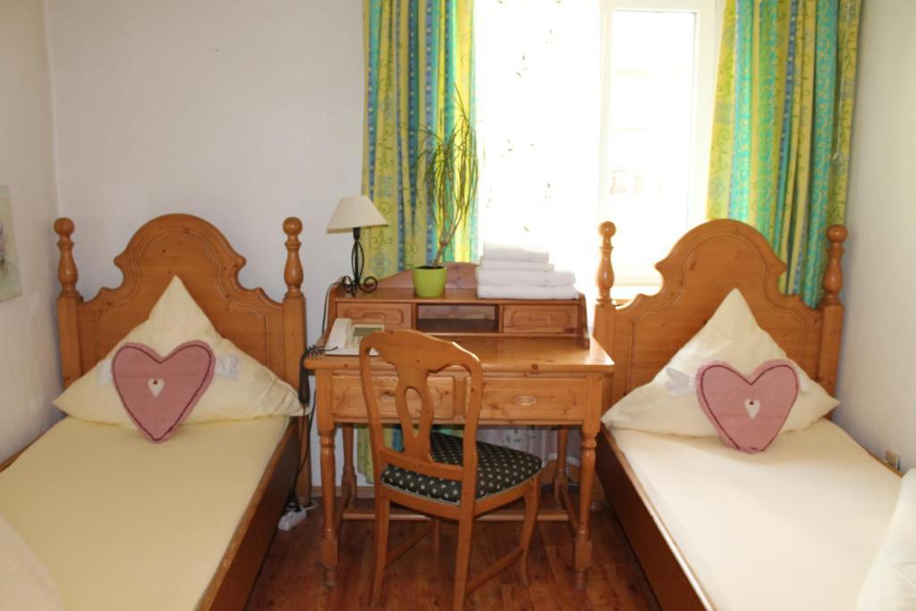 Standard Zweibettzimmer