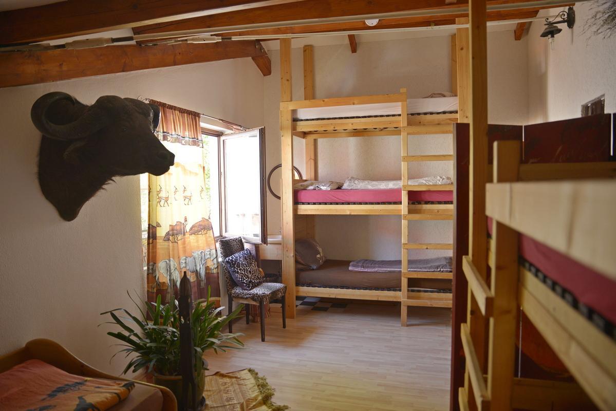 Bed 6-Bed Mixed Dormitory Room,664002240:JPEG