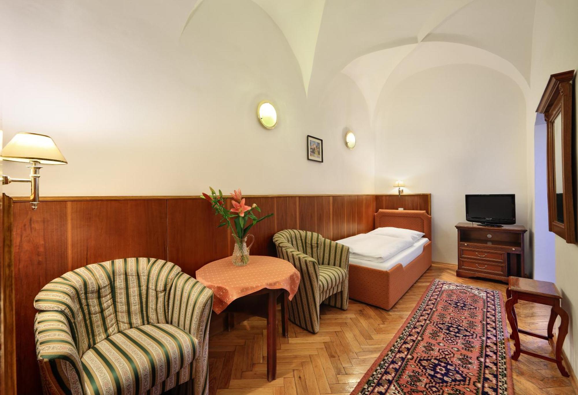Classic Twin Room,999185157:JPEG
