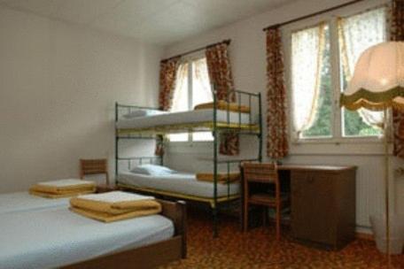 Einzelbett im Schlafsaal mit 4 Betten