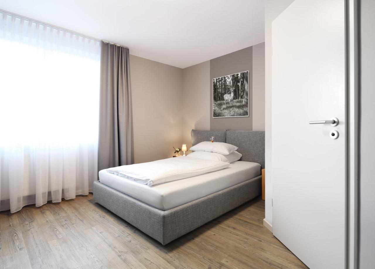 Single Room,762801508:JPEG