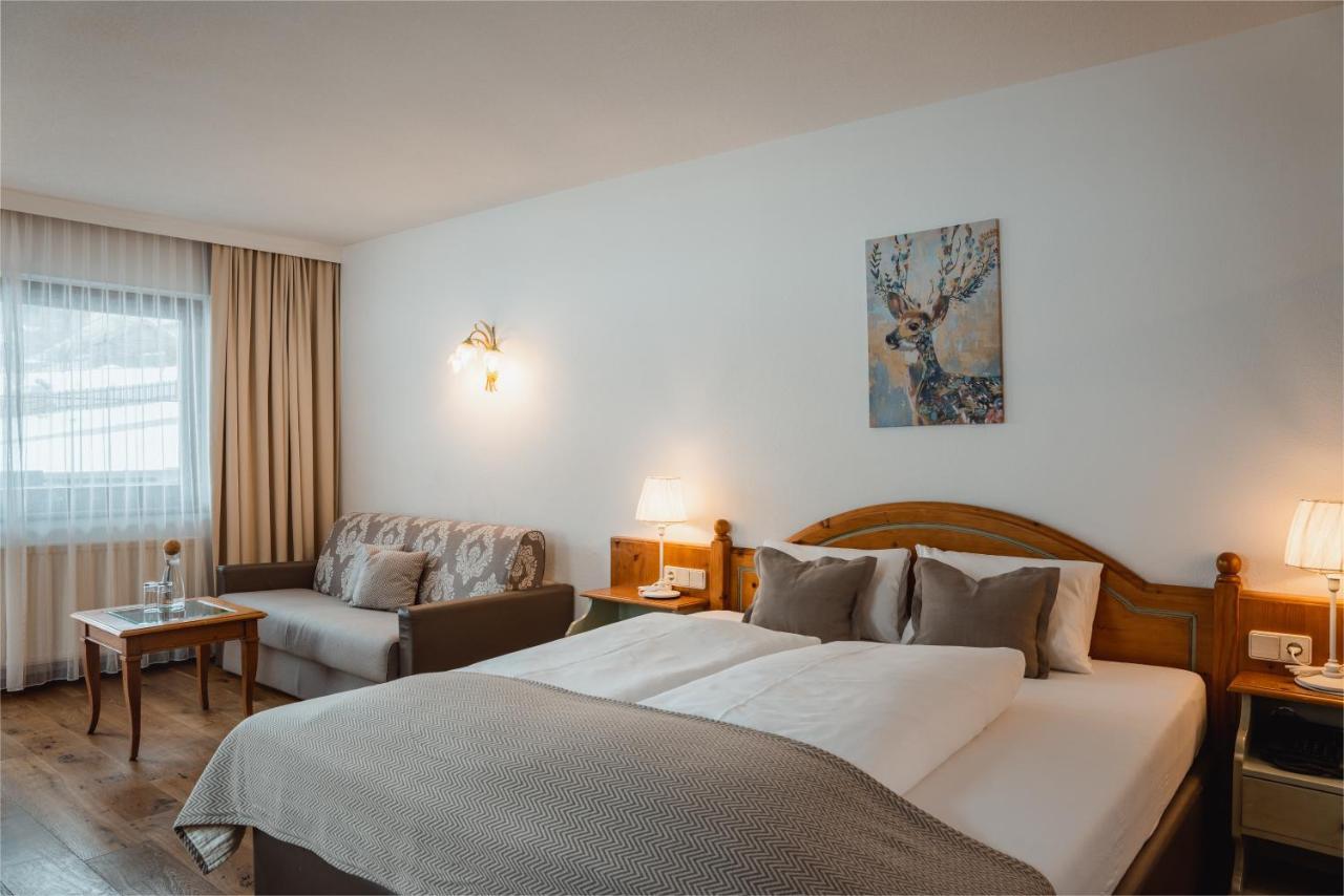 Doppelzimmer (2 Erwachsene + 1 Kind)