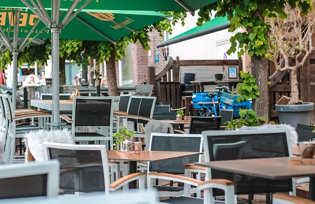 Hotel Schwarzer Adler Jever-1