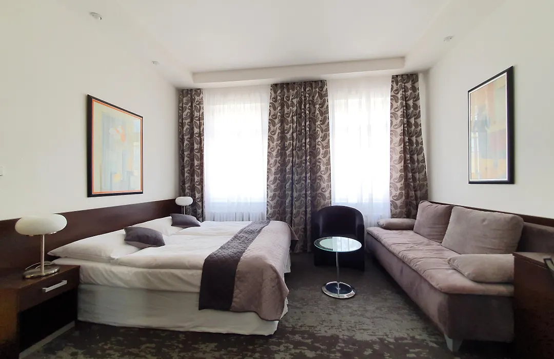 Royal Plaza-1