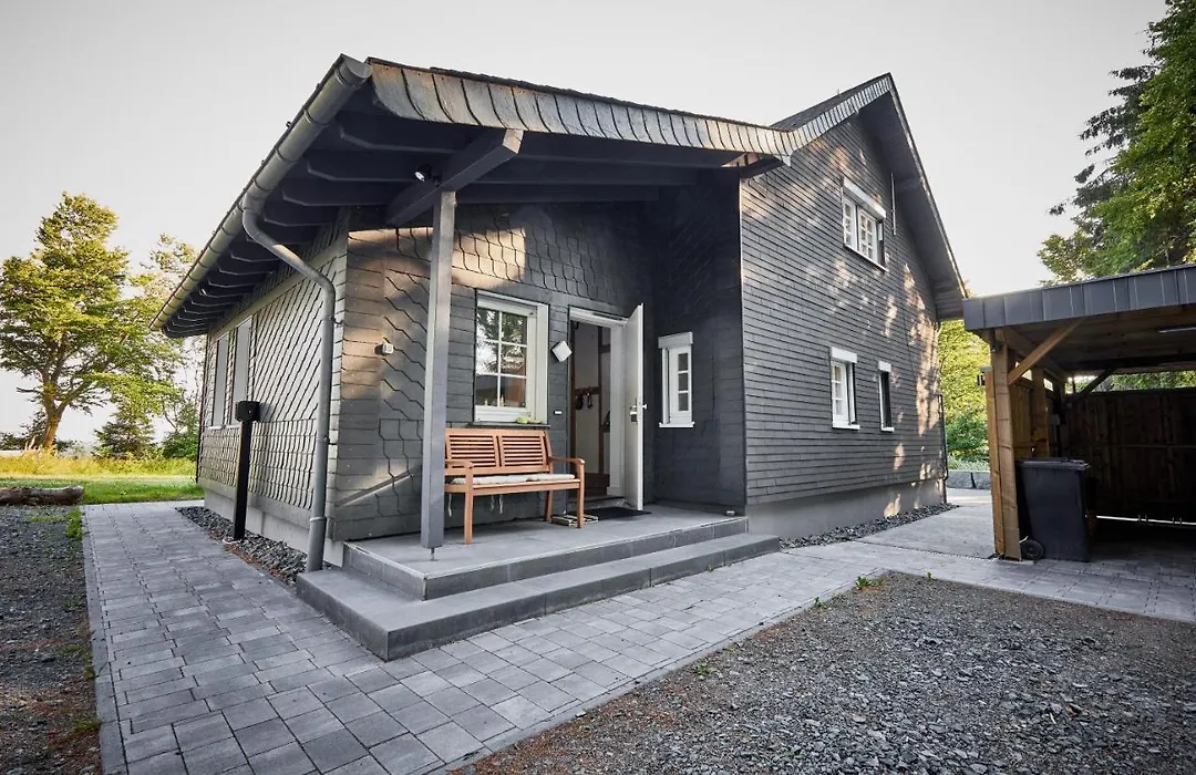 Ferienhaus Asten-Lodge-1