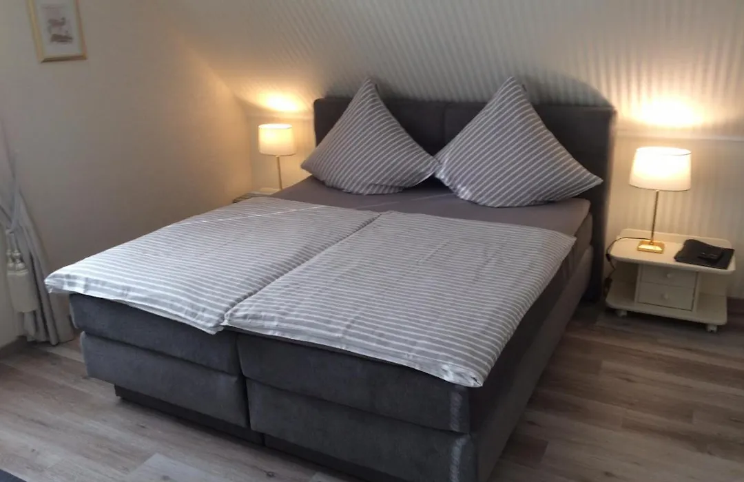 Pension Roseneck-1